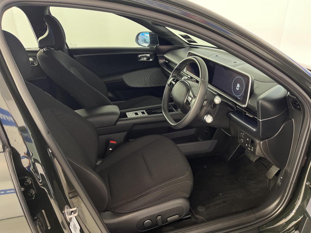 Photo '16' of Hyundai Ioniq 6