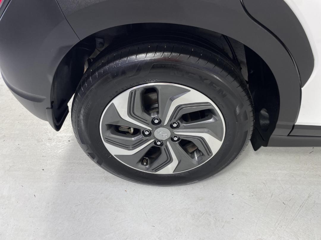 Photo '12' of Hyundai Kona Photo '12' of Hyundai Kona