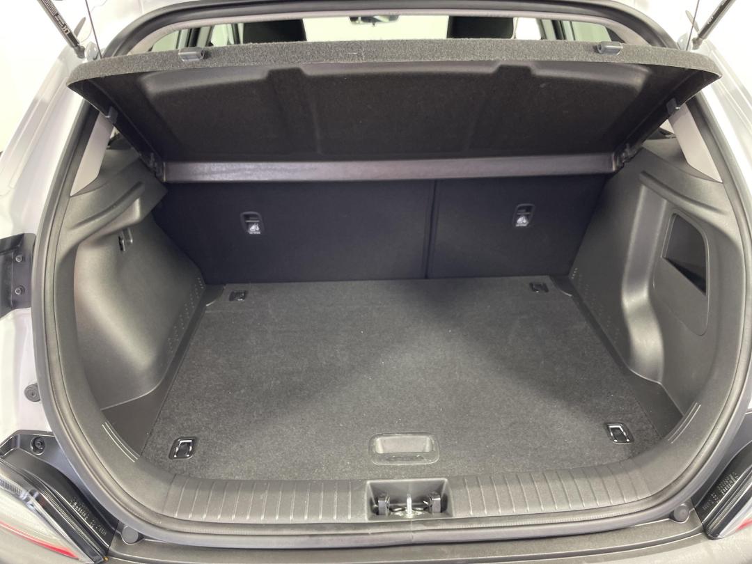 Photo '14' of Hyundai Kona Photo '14' of Hyundai Kona