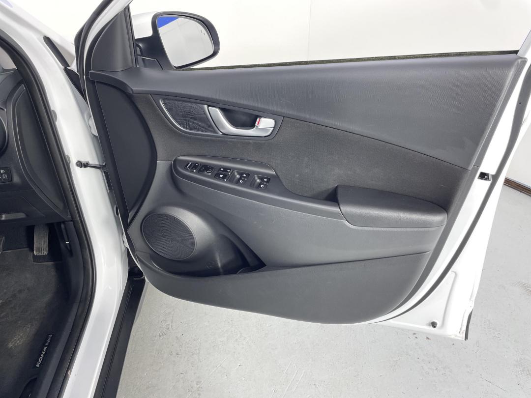 Photo '15' of Hyundai Kona Photo '15' of Hyundai Kona