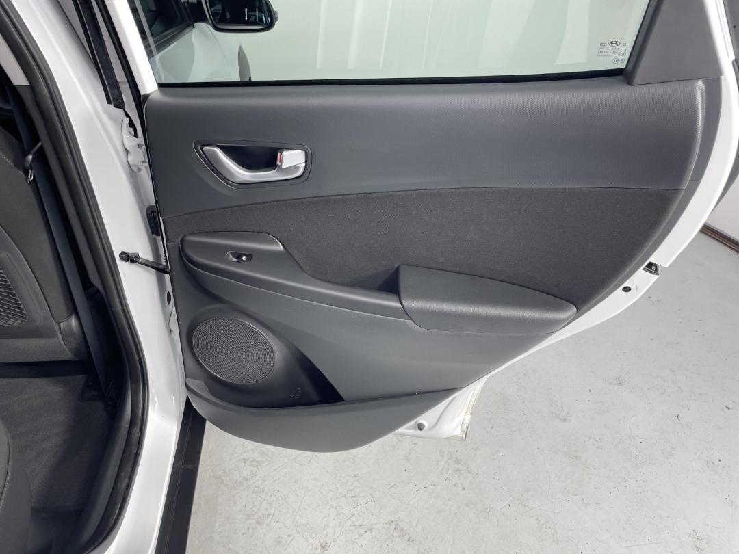 Photo '19' of Hyundai Kona Photo '19' of Hyundai Kona