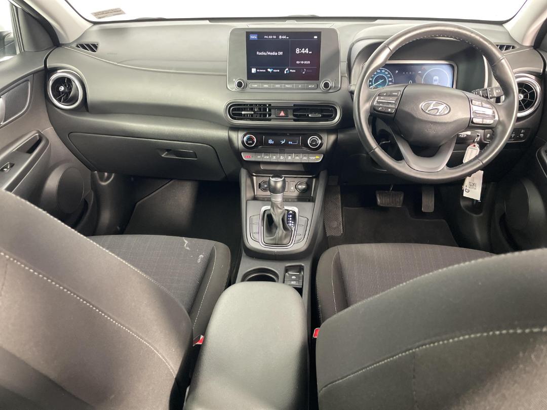 Photo '17' of Hyundai Kona Photo '17' of Hyundai Kona