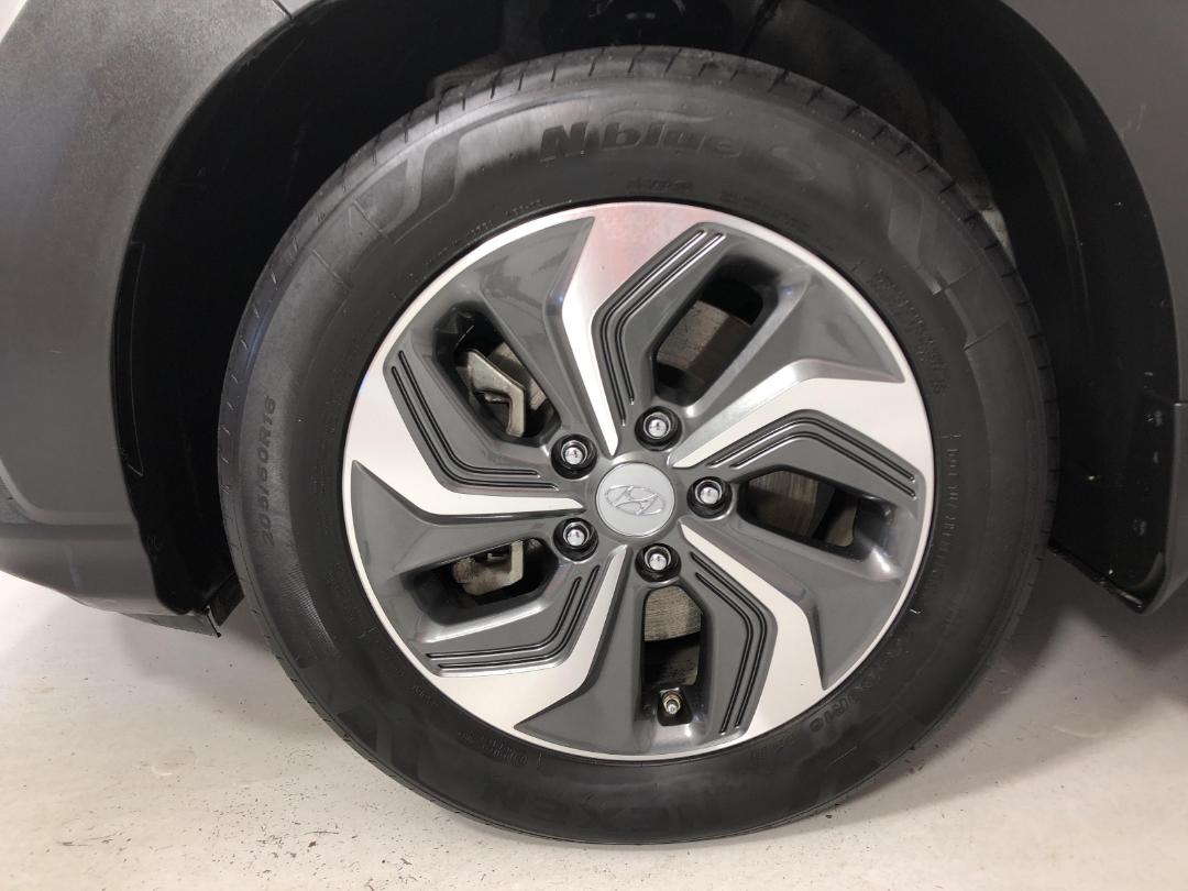 Photo '10' of Hyundai Kona Photo '10' of Hyundai Kona