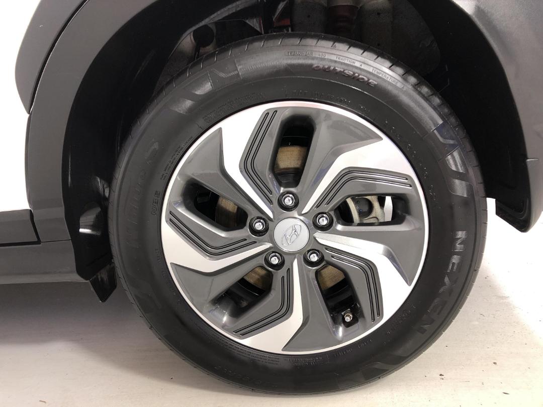 Photo '11' of Hyundai Kona Photo '11' of Hyundai Kona