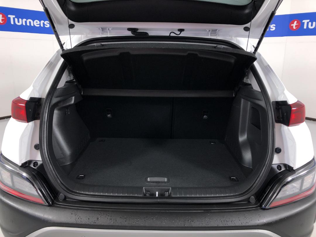 Photo '14' of Hyundai Kona Photo '14' of Hyundai Kona