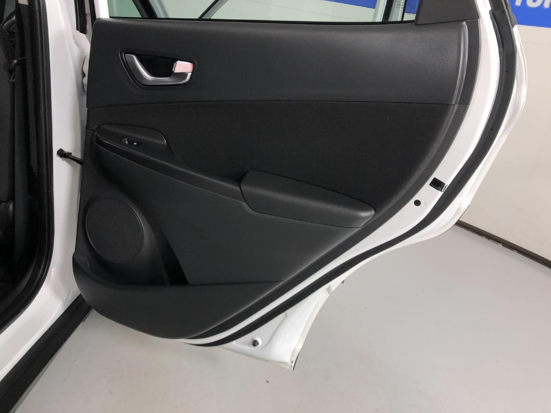 Photo '19' of Hyundai Kona Photo '19' of Hyundai Kona