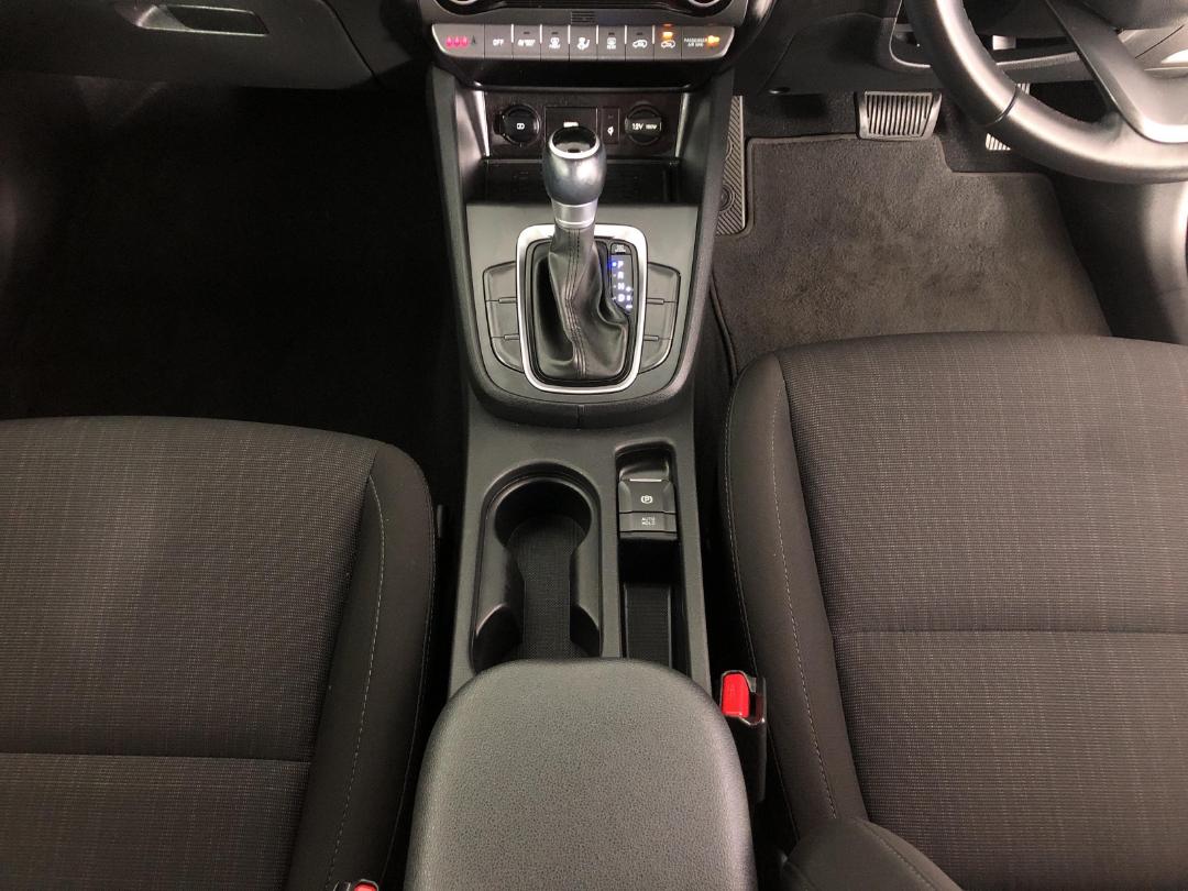 Photo '18' of Hyundai Kona Photo '18' of Hyundai Kona