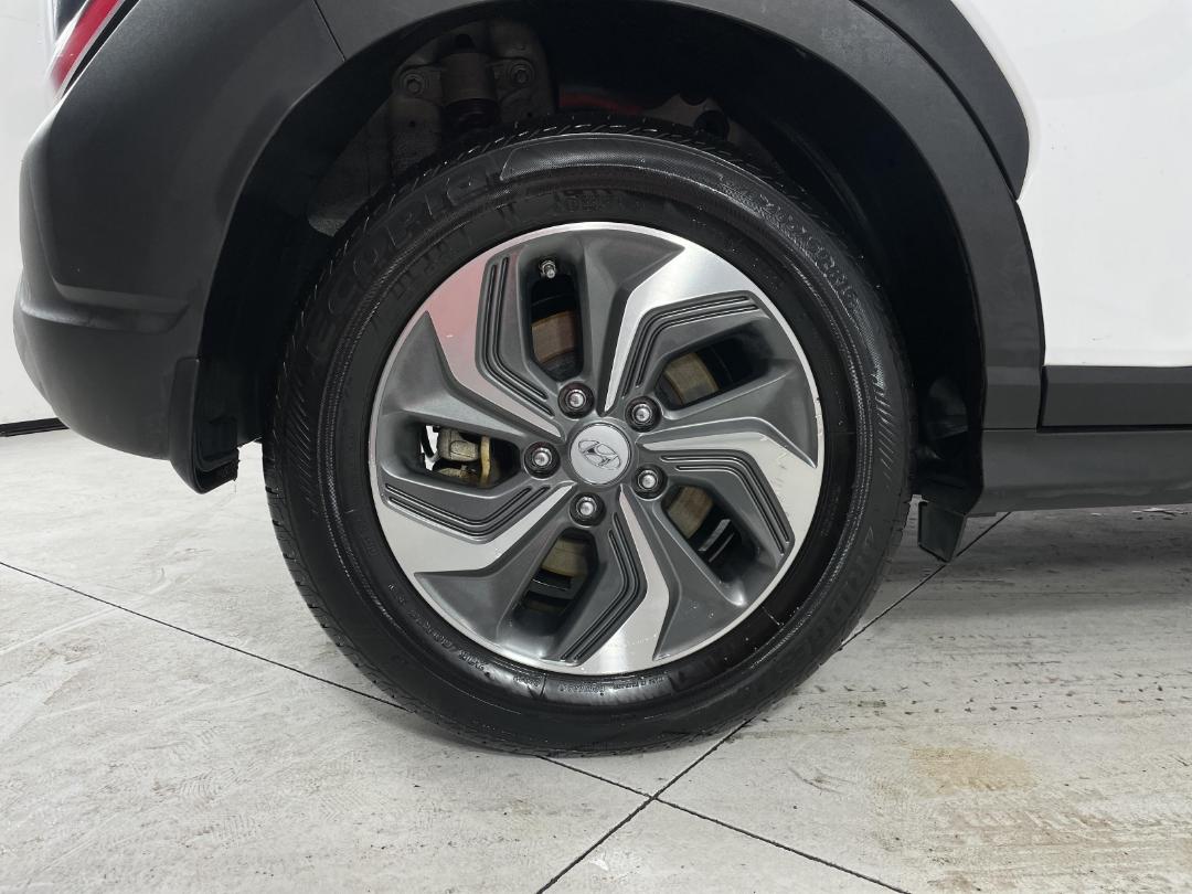 Photo '12' of Hyundai Kona Photo '12' of Hyundai Kona