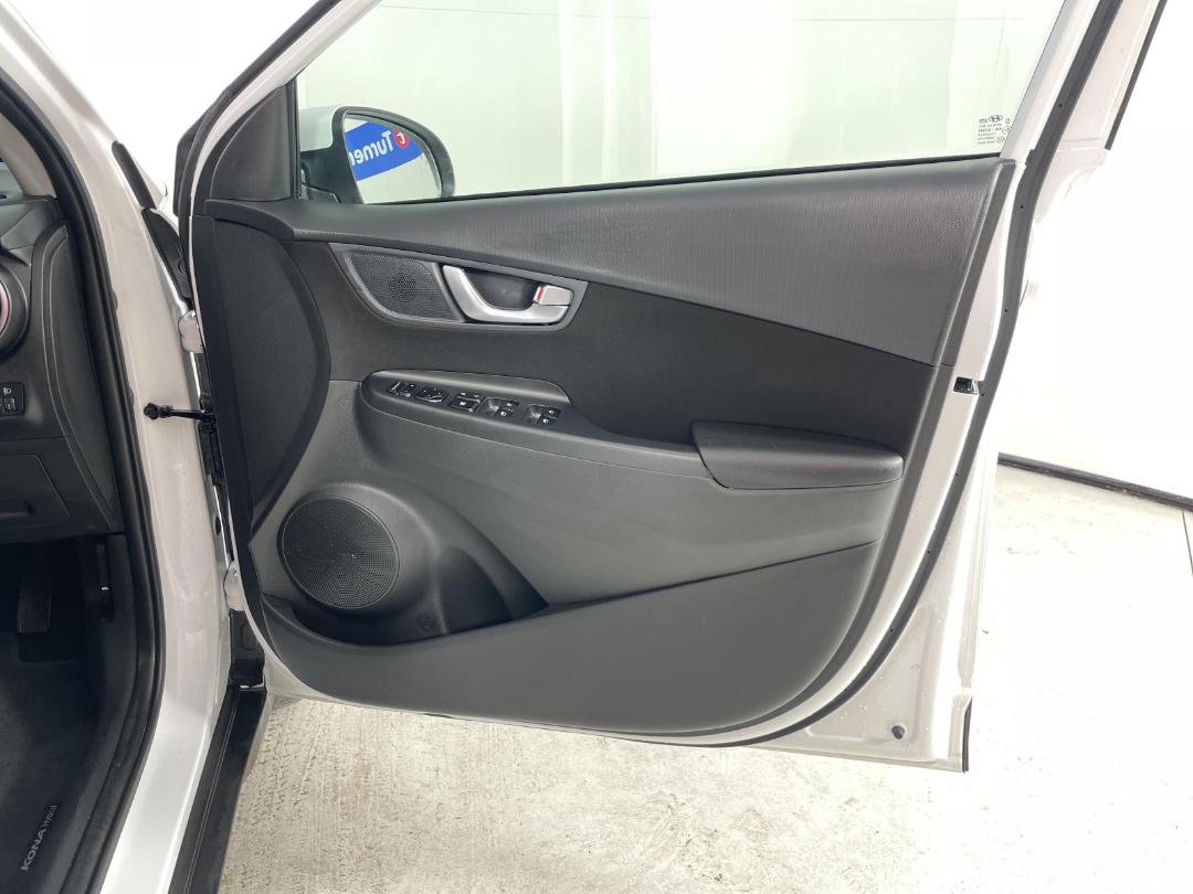 Photo '15' of Hyundai Kona Photo '15' of Hyundai Kona