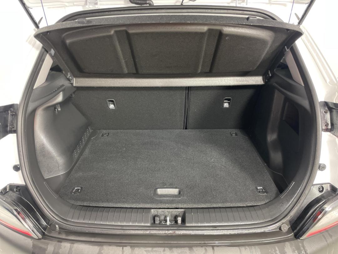 Photo '14' of Hyundai Kona Photo '14' of Hyundai Kona