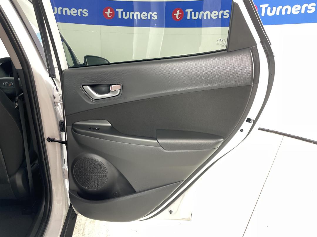 Photo '19' of Hyundai Kona Photo '19' of Hyundai Kona