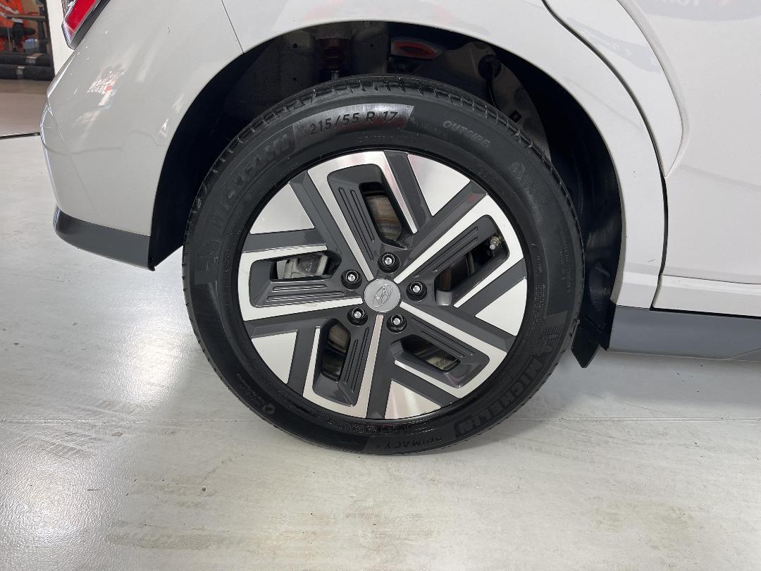 Photo '12' of Hyundai Kona