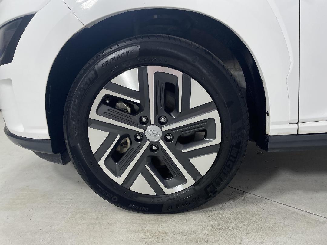 Photo '10' of Hyundai Kona Photo '10' of Hyundai Kona