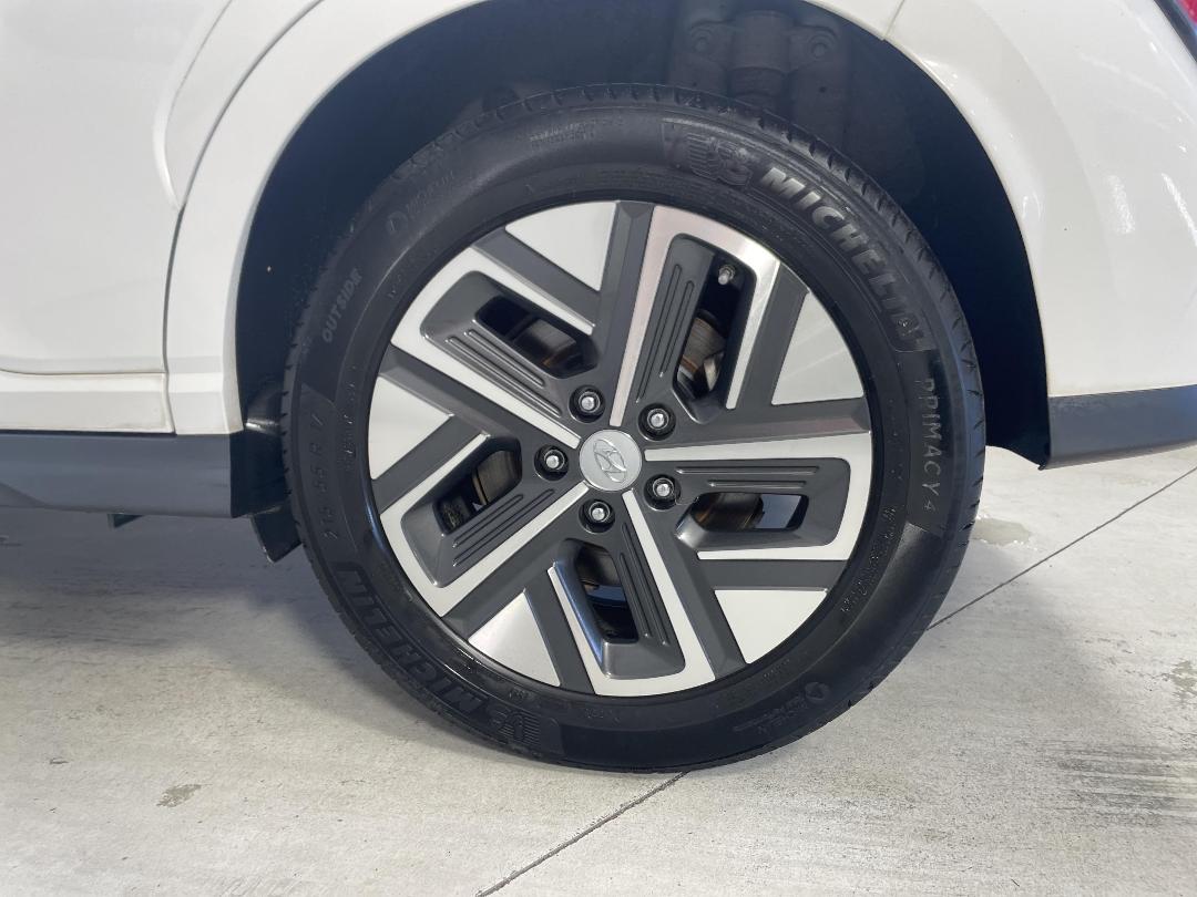 Photo '11' of Hyundai Kona Photo '11' of Hyundai Kona