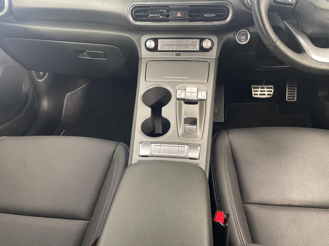 Photo '18' of Hyundai Kona Photo '18' of Hyundai Kona