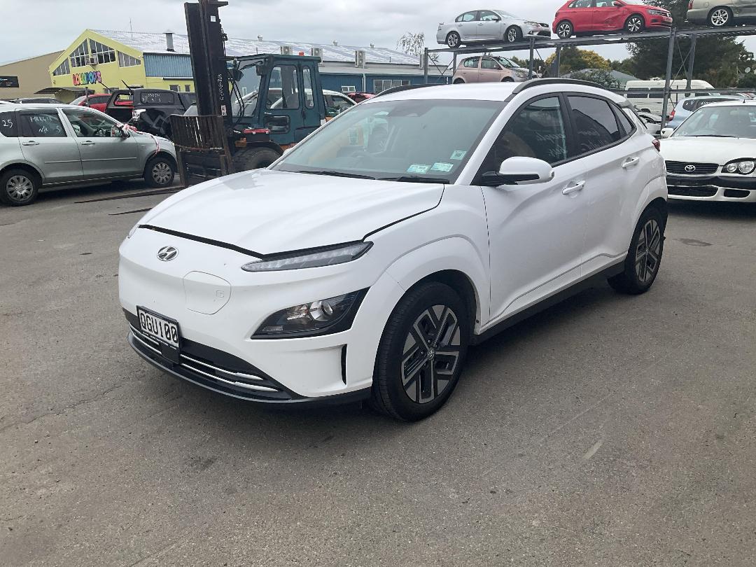 Photo '3' of Hyundai Kona EV Photo '3' of Hyundai Kona EV