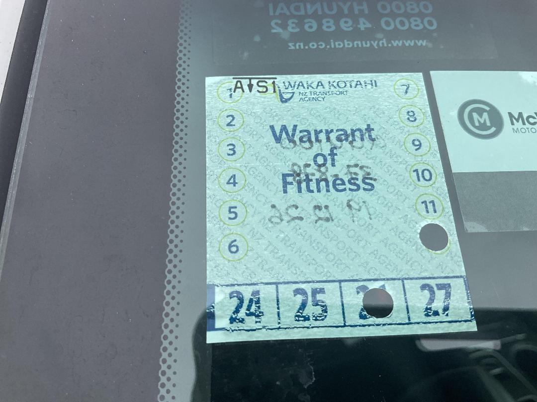 Photo '15' of Hyundai Kona EV Photo '15' of Hyundai Kona EV