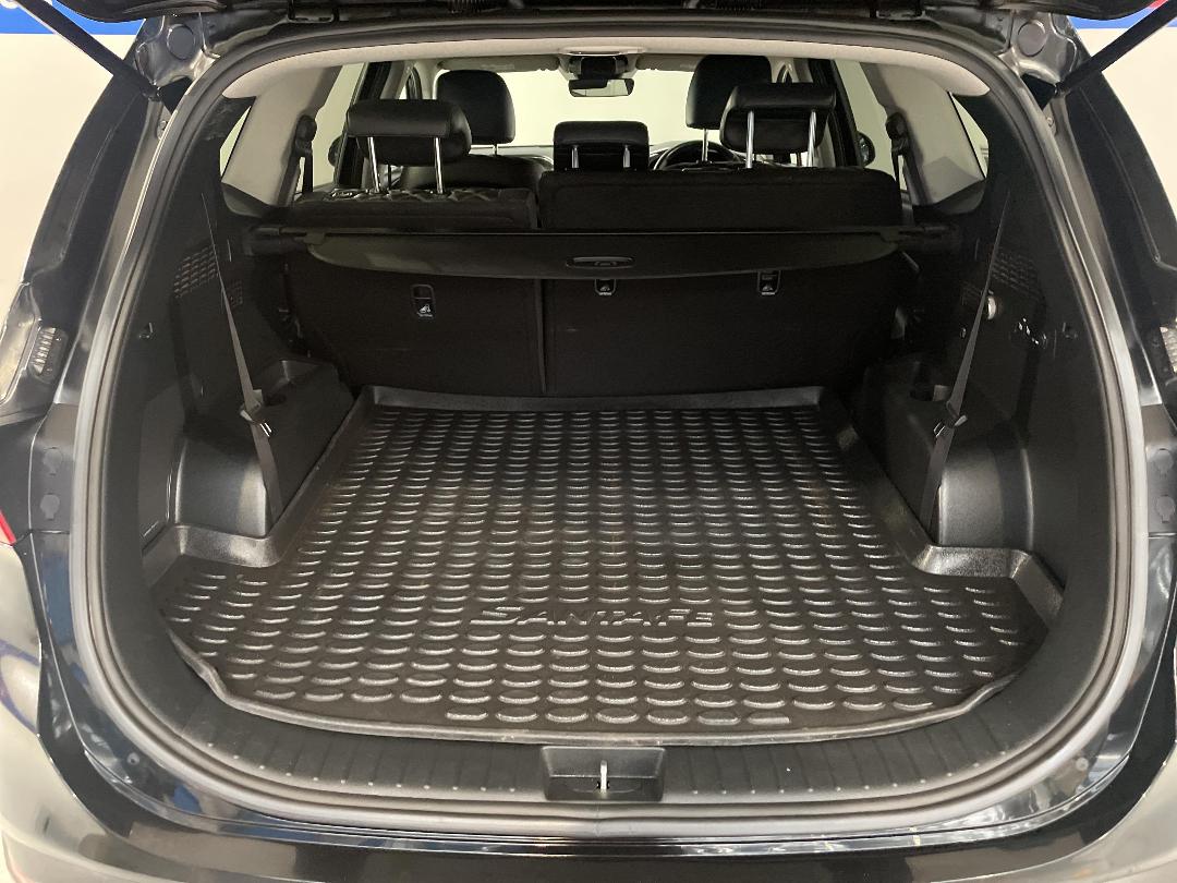 Photo '14' of Hyundai Santa FE Photo '14' of Hyundai Santa FE