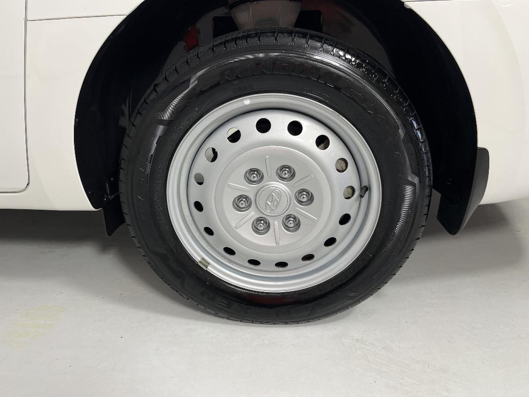 Photo '11' of Hyundai Staria Load