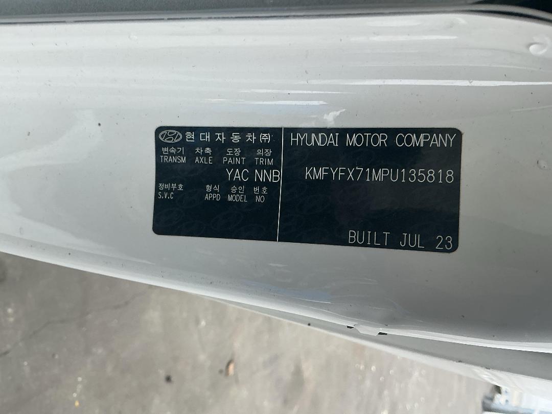 Photo '34' of Hyundai Staria Load