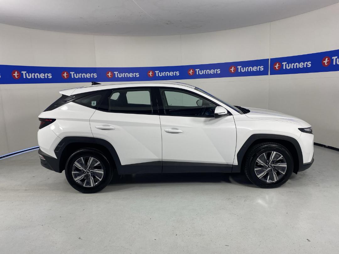 Photo '24' of Hyundai Tucson