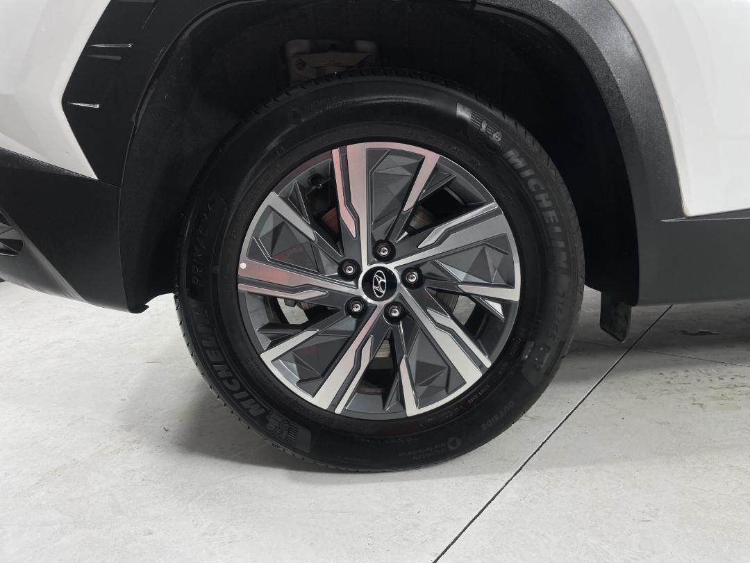 Photo '12' of Hyundai Tucson Photo '12' of Hyundai Tucson