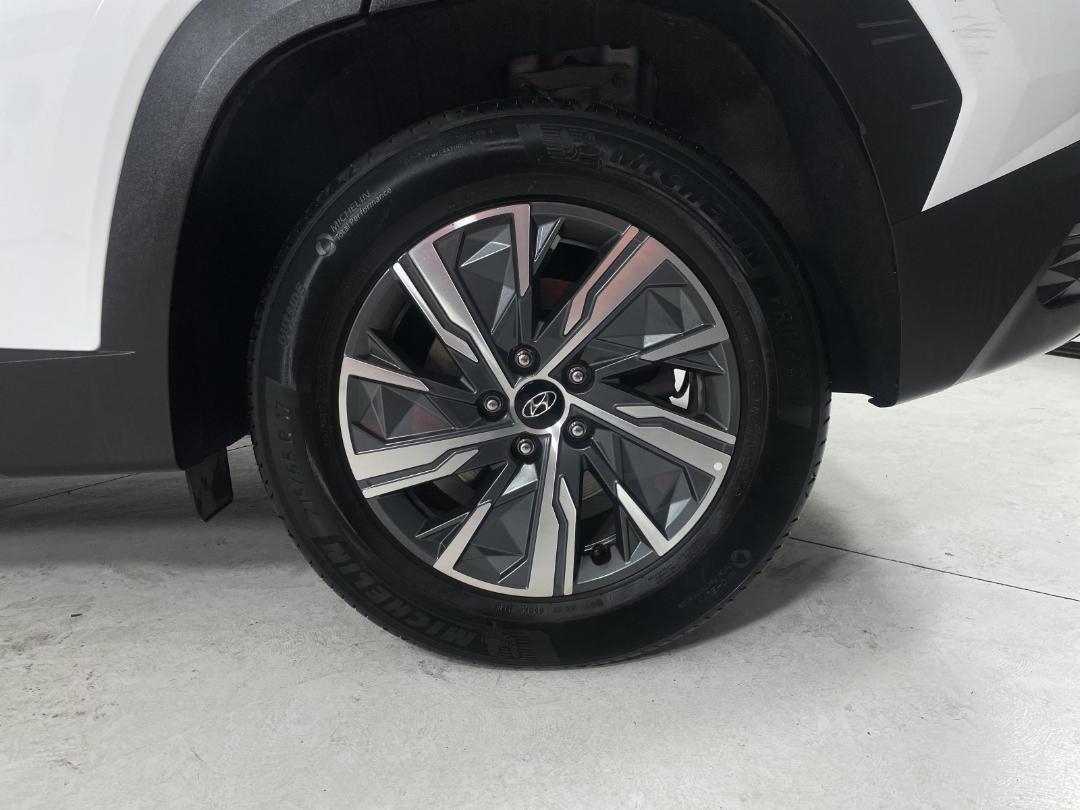 Photo '11' of Hyundai Tucson Photo '11' of Hyundai Tucson