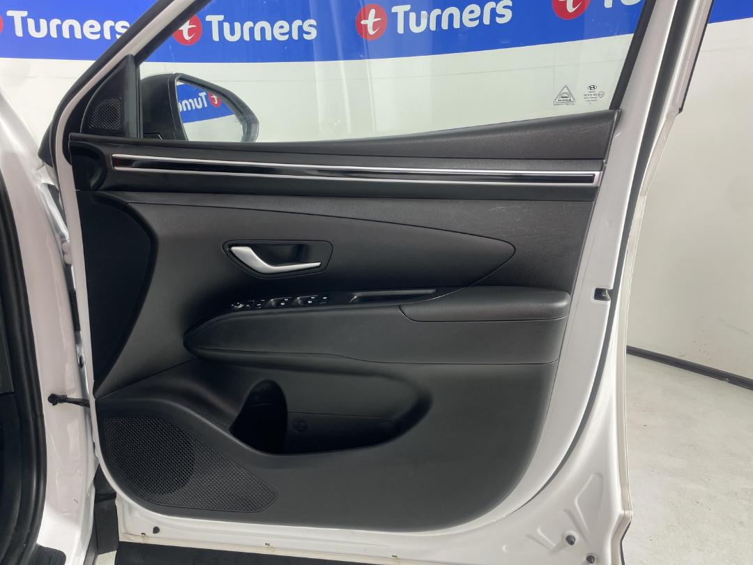 Photo '15' of Hyundai Tucson Photo '15' of Hyundai Tucson