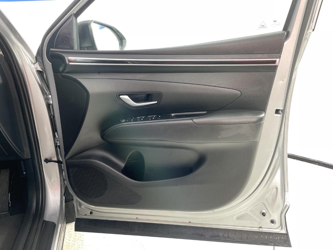 Photo '15' of Hyundai Tucson Photo '15' of Hyundai Tucson