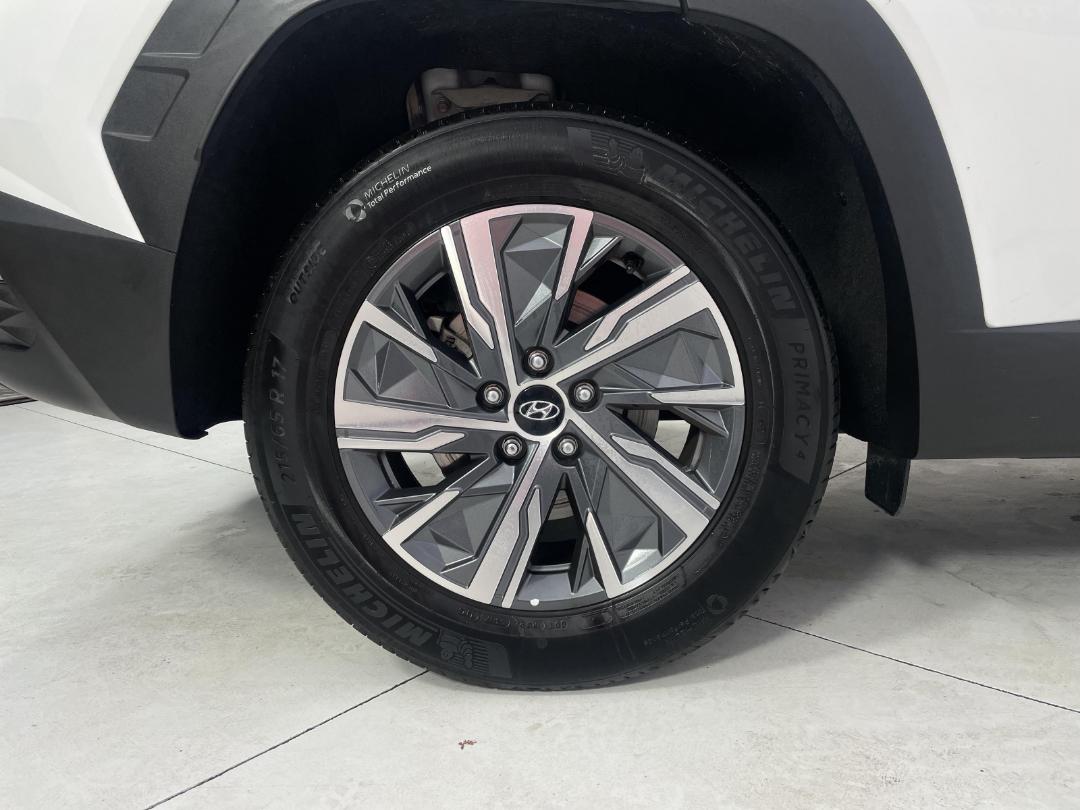 Photo '12' of Hyundai Tucson Photo '12' of Hyundai Tucson