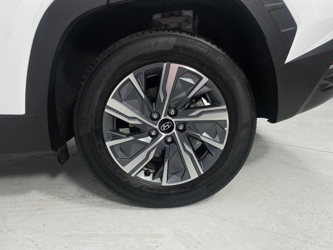 Photo '11' of Hyundai Tucson Photo '11' of Hyundai Tucson