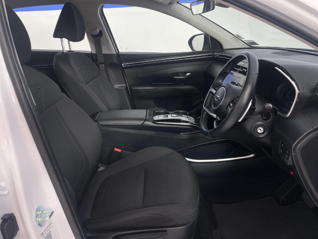 Photo '16' of Hyundai Tucson Photo '16' of Hyundai Tucson