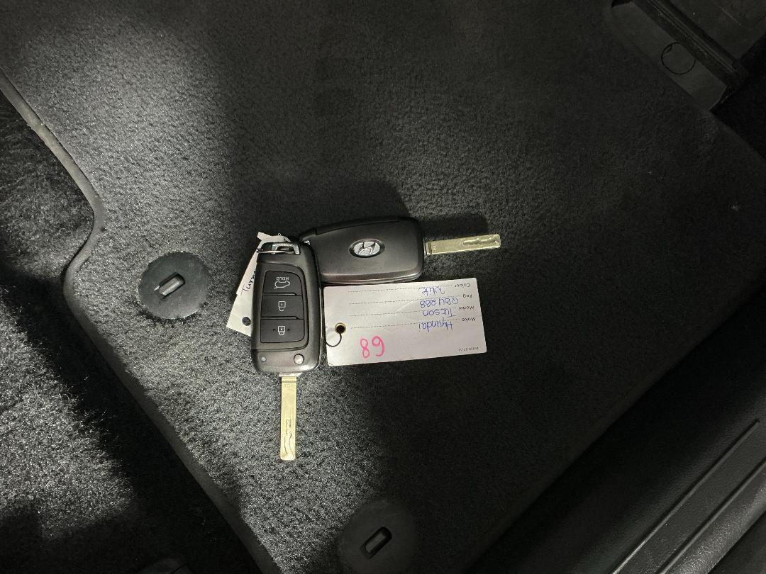 Photo '22' of Hyundai Tucson