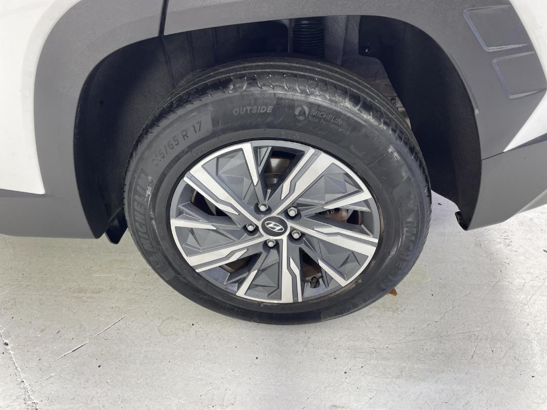 Photo '11' of Hyundai Tucson Photo '11' of Hyundai Tucson