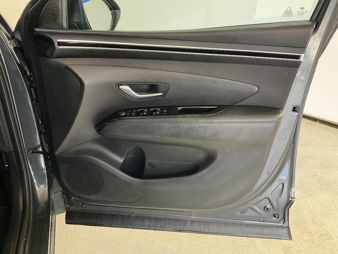 Photo '15' of Hyundai Tucson Photo '15' of Hyundai Tucson