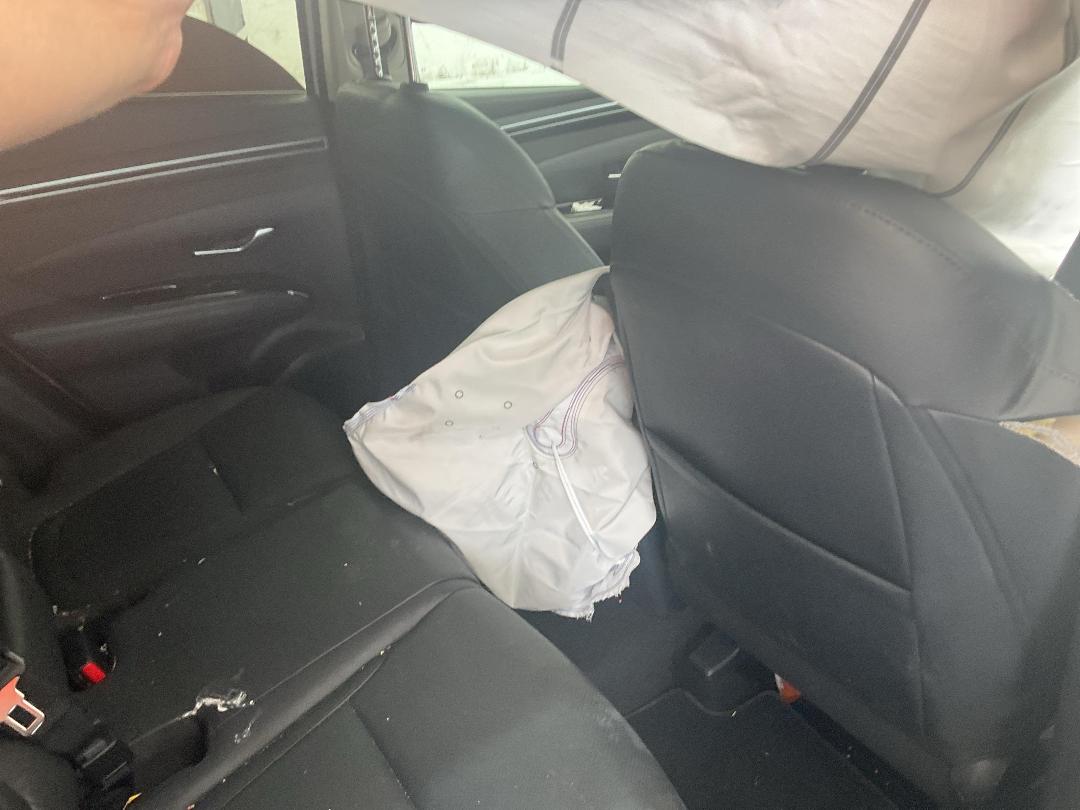 Photo '12' of Hyundai Tucson 2.0 Elite 2WD Photo '12' of Hyundai Tucson 2.0 Elite 2WD