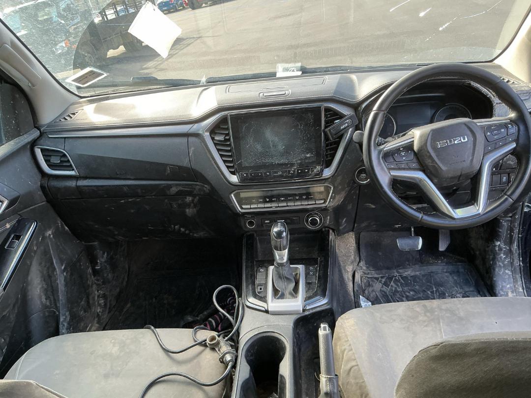 Photo '15' of Isuzu D-MAX LS Double CAB 4WD Photo '15' of Isuzu D-MAX LS Double CAB 4WD