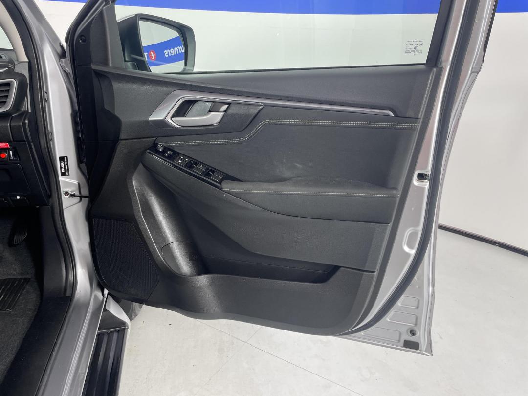 Photo '15' of Isuzu D-MAX