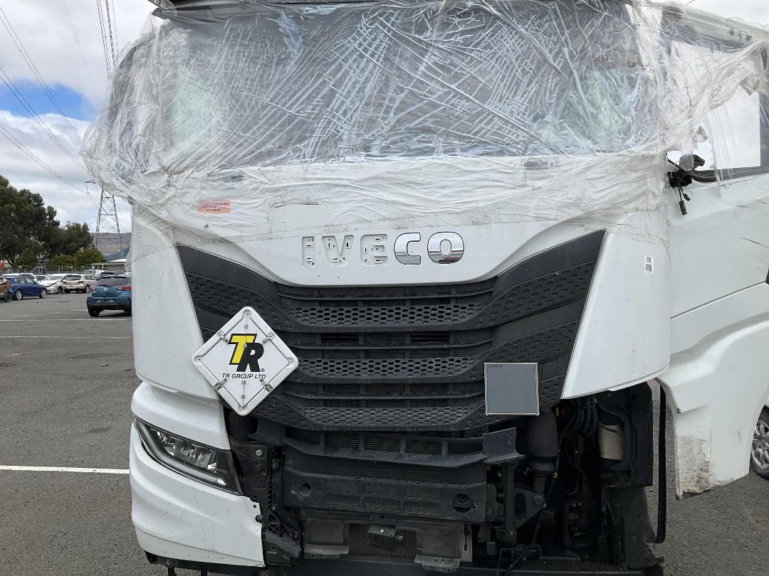 Photo '4' of Iveco S-WAY AS5764 Tractor