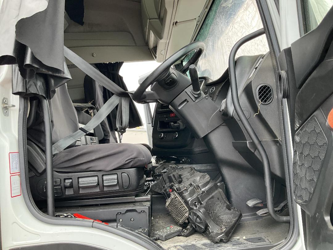 Photo '13' of Iveco S-WAY AS5764 Tractor