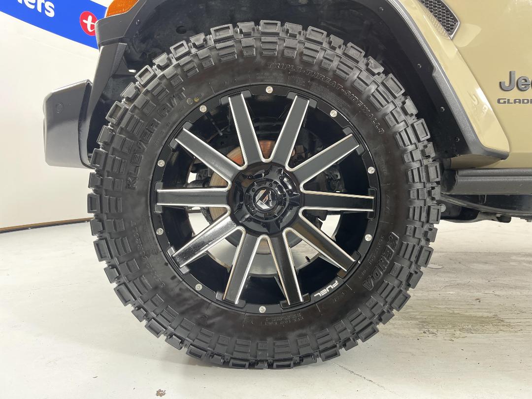 Photo '10' of Jeep Gladiator Photo '10' of Jeep Gladiator