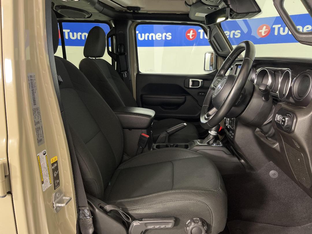 Photo '15' of Jeep Gladiator Photo '15' of Jeep Gladiator