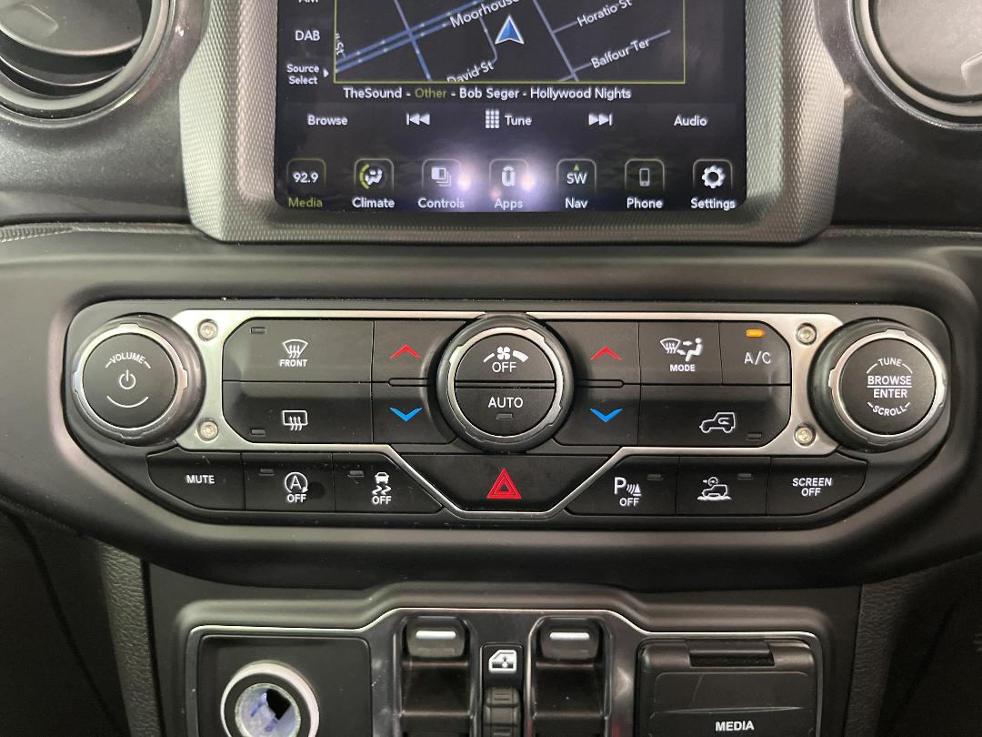 Photo '23' of Jeep Gladiator Photo '23' of Jeep Gladiator