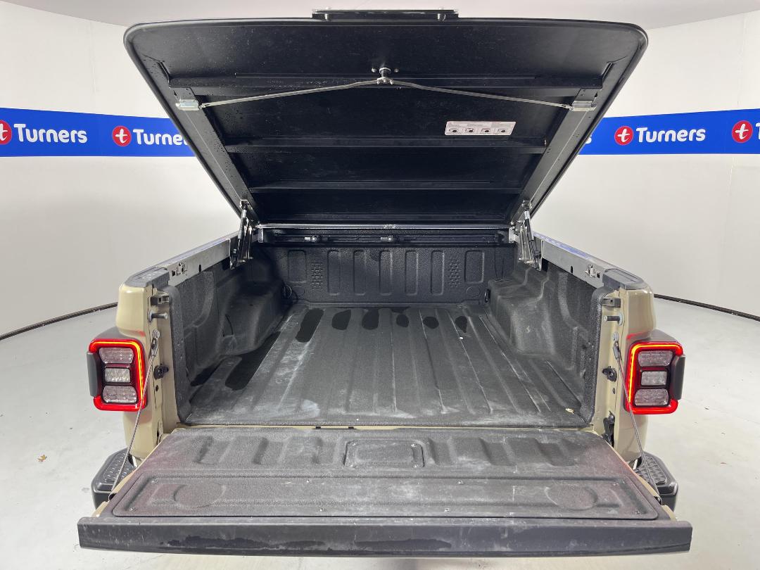 Photo '32' of Jeep Gladiator Photo '32' of Jeep Gladiator