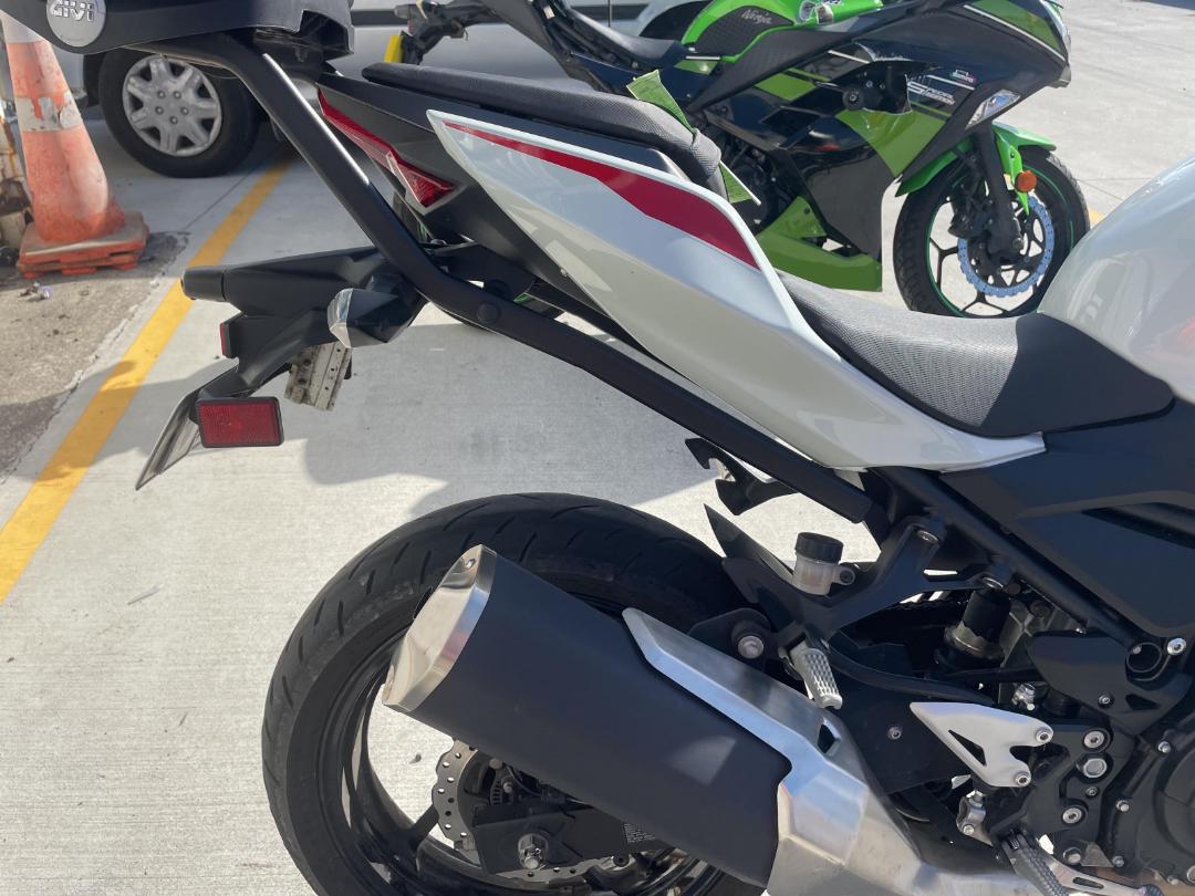 Photo '14' of Kawasaki ER 400DN Photo '14' of Kawasaki ER 400DN