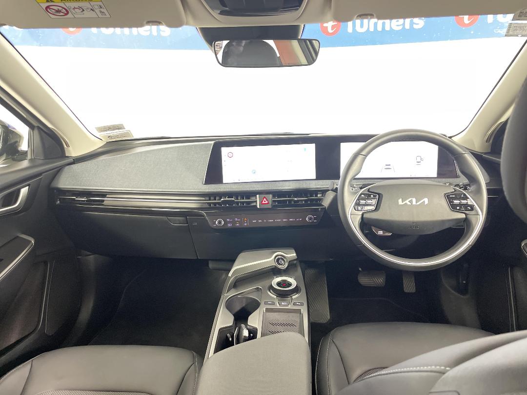 Photo '17' of KIA EV6