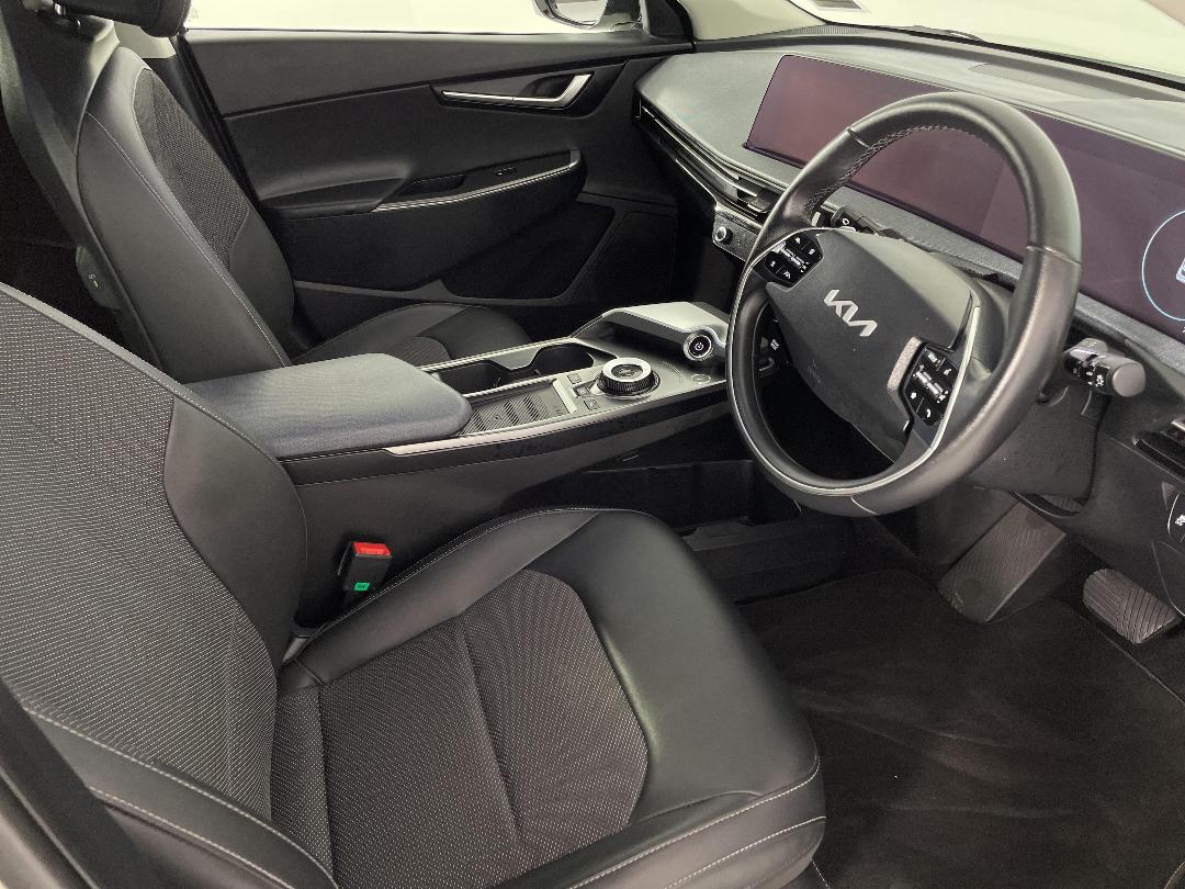 Photo '16' of KIA EV6 Photo '16' of KIA EV6