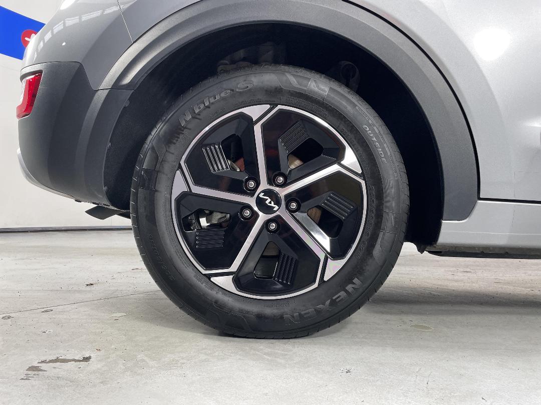 Photo '12' of KIA Niro Photo '12' of KIA Niro