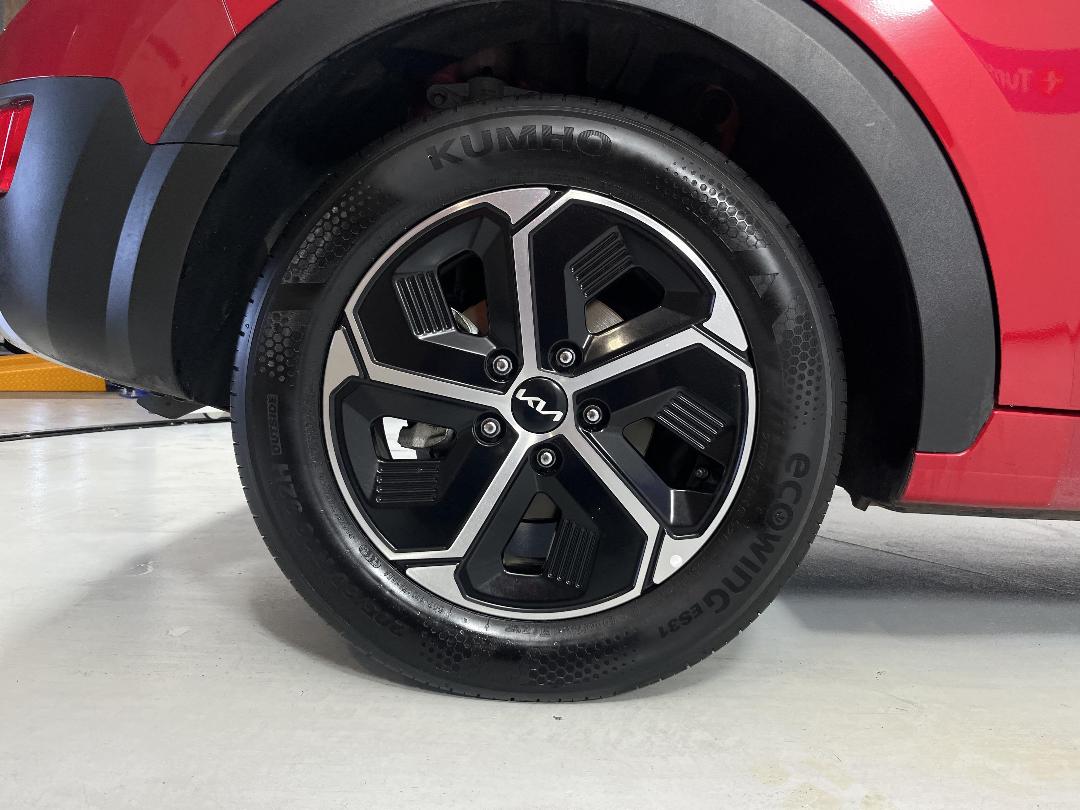 Photo '12' of KIA Niro