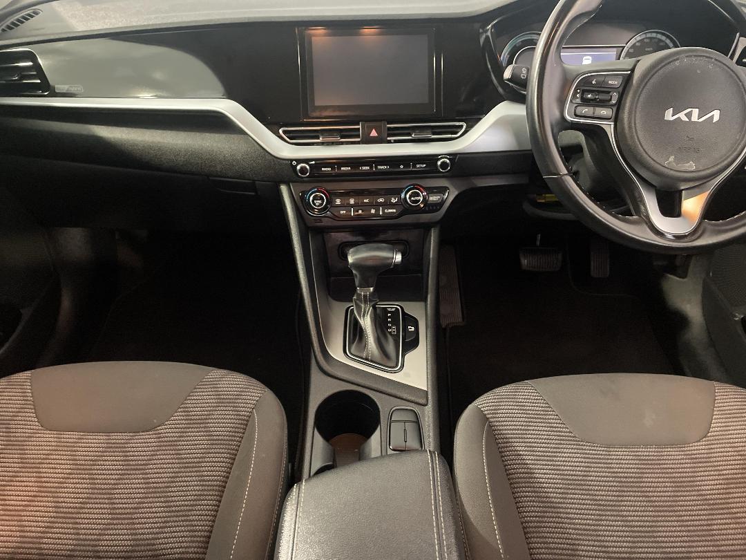 Photo '18' of KIA Niro Plus Photo '18' of KIA Niro Plus